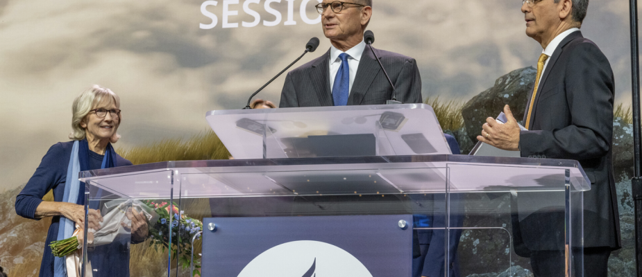 Ted Wilson recibe homenaje por sus años de servicio a la Iglesia Adventista